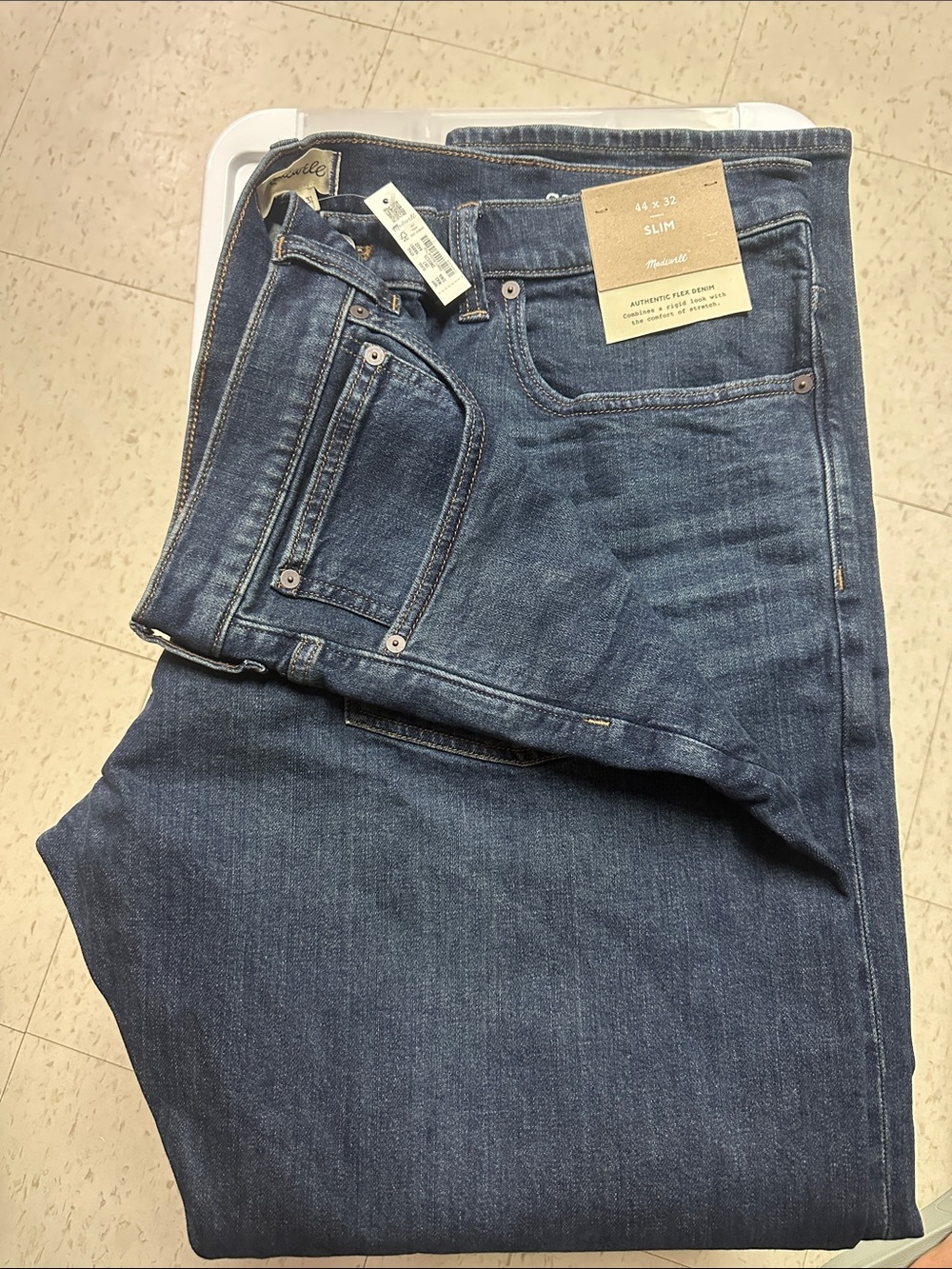 Madewell - Picture 3 of 3